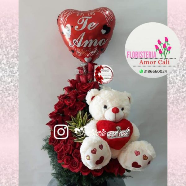 Arreglo floral con peluche y rosas rojas