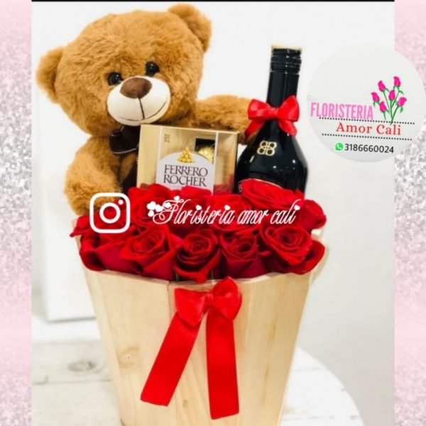 Arreglo floral lindo peluche crema de whisky y chocolate