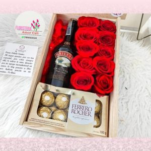 caja de rosa de amor y amistad