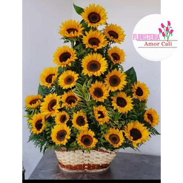 canasta de girasoles