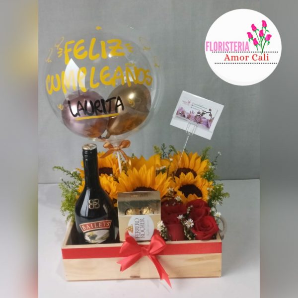 detalle de girasoles y rosas