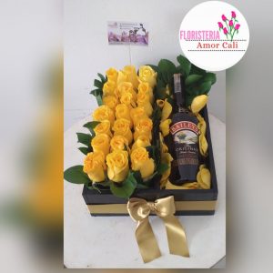 linda vinera con rosas y licor