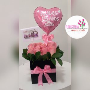 cubo de rosas de 15 años