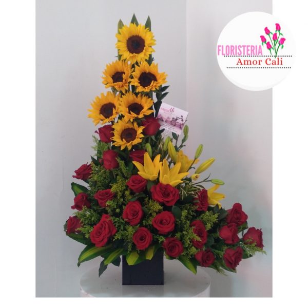 arreglo de girasoles y rosas